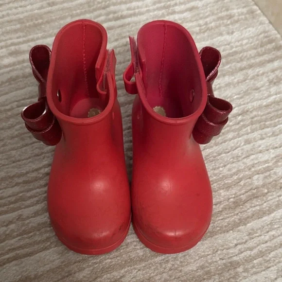 Mini Melissa Red Kids Boots with Glitter Bow 7/8 - Picture 5 of 5